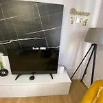 Signature 11 Tirana
