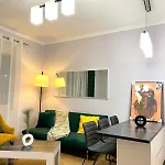 Apartment Signature 11