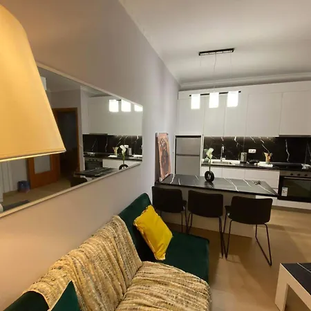 Apartment Signature 11