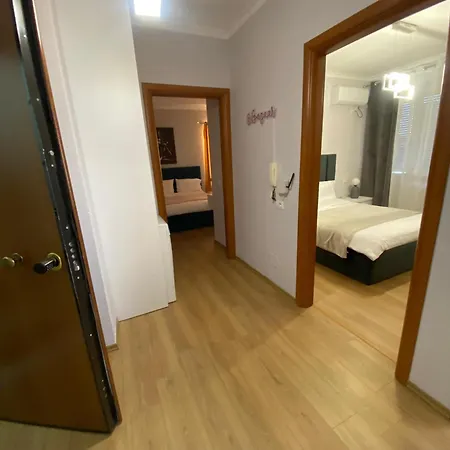 Signature 11 * Tirana