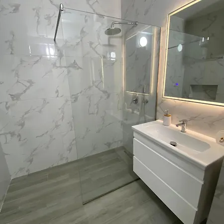 Signature 11 Apartment