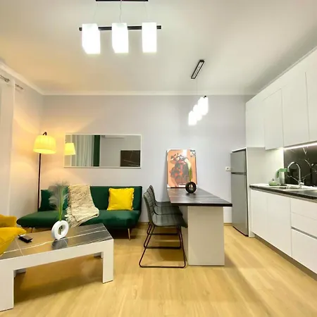 Signature 11 Apartment *