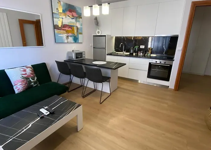 Signature 11 Apartment *